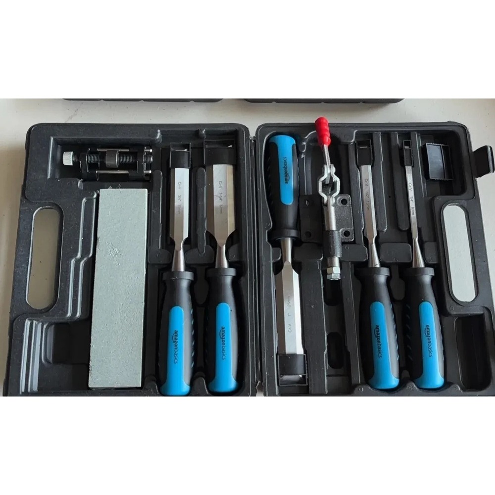 Amazon Chisel Set -One Chisel Missing